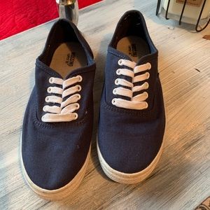 Size 6 Ladies Navy Blue Sneakers